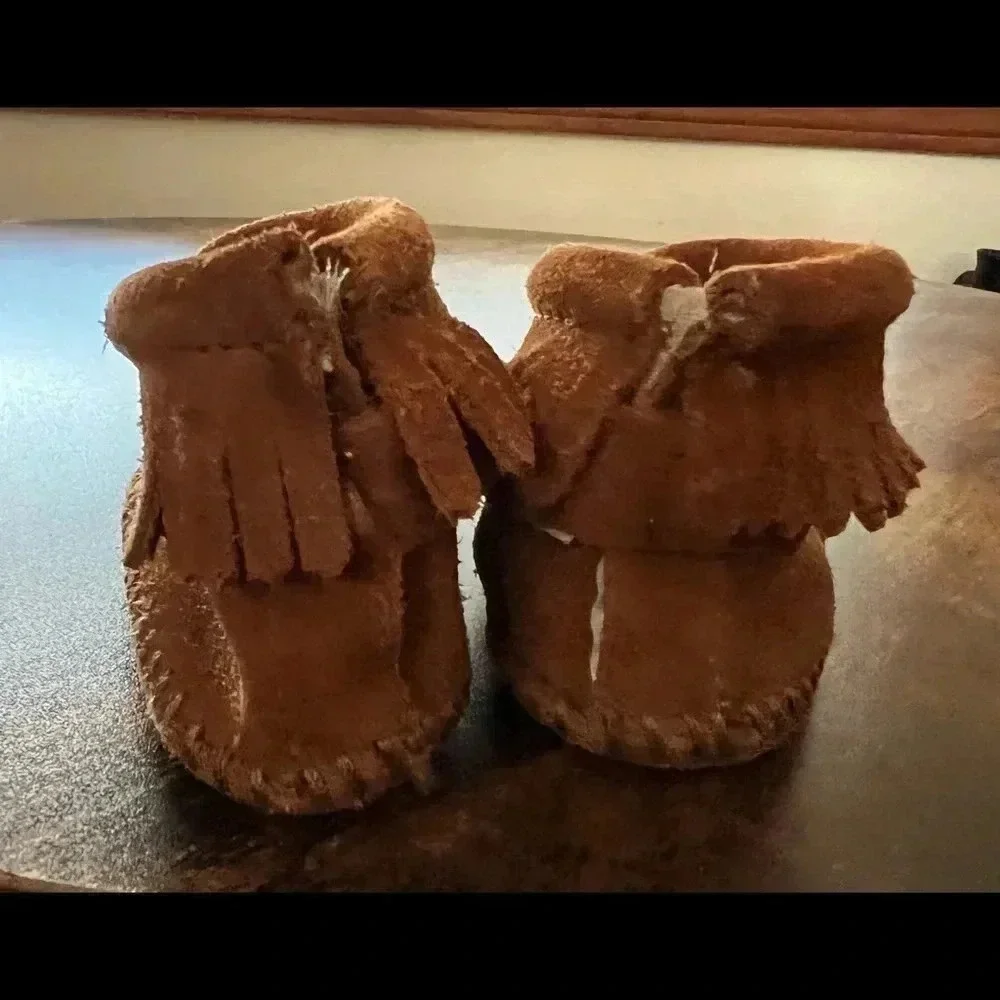 Minnetonka | baby soft side classic fringe bootie
